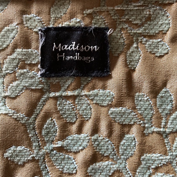 Madison Handbags Wristlet - Picture 2 of 3